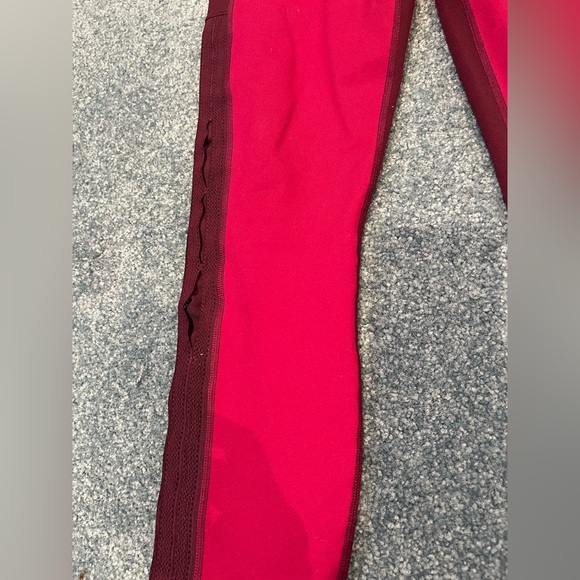 Fabletics powerhold leggings small - Picture 3 of 4
